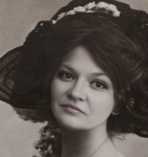 Анна Соколова