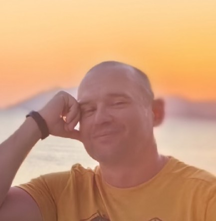 Дмитрий Петров